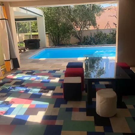 Terrasse Privee Piscine Homestay *