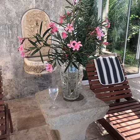 Terrasse Privee Piscine Homestay